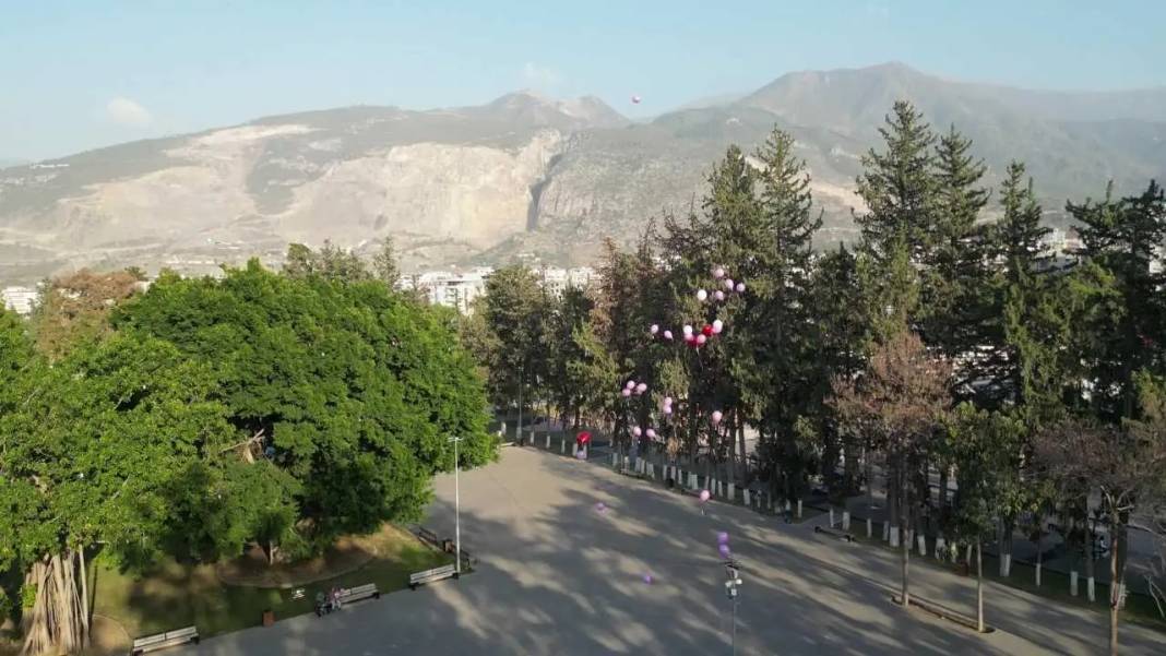 Hatay’da 10 Yıllık Meme Kanseri Mücadelesinde Zafer Balonlarla Taçlandı 7